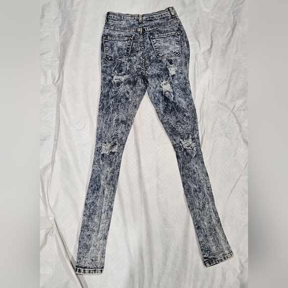 Vibrant Acid Wash Ripped Jeans SZ 7 - Picture 3 of 3